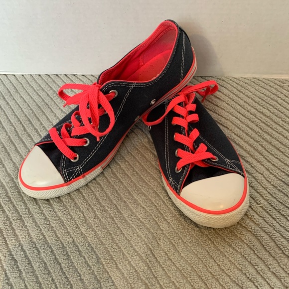 converse dainty hot pink